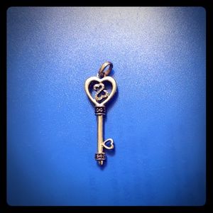 Jane Seymour Open Heart charm only